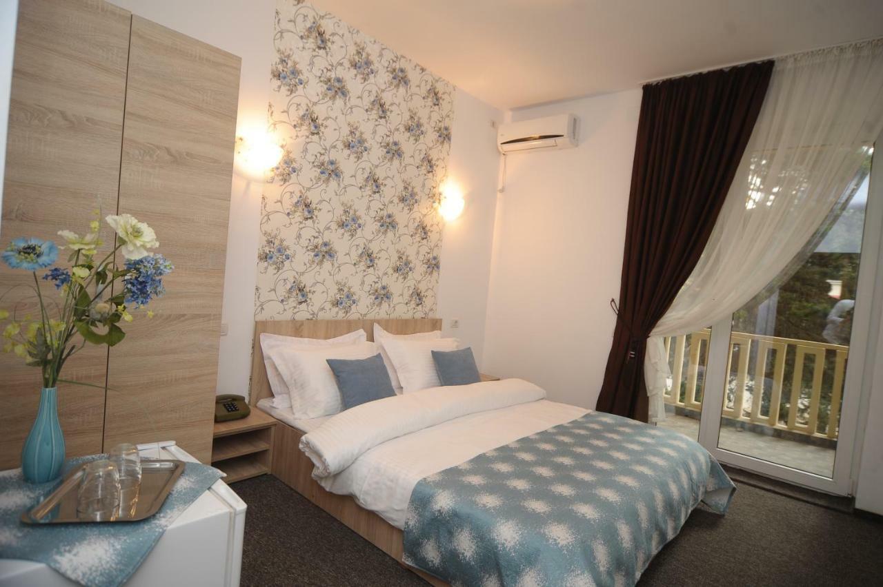Hotel Pinguin Eforie Nord Εξωτερικό φωτογραφία