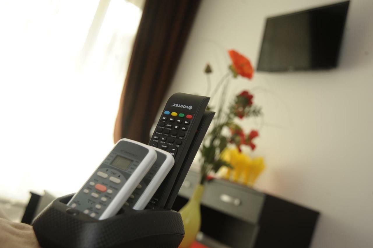 Hotel Pinguin Eforie Nord Εξωτερικό φωτογραφία