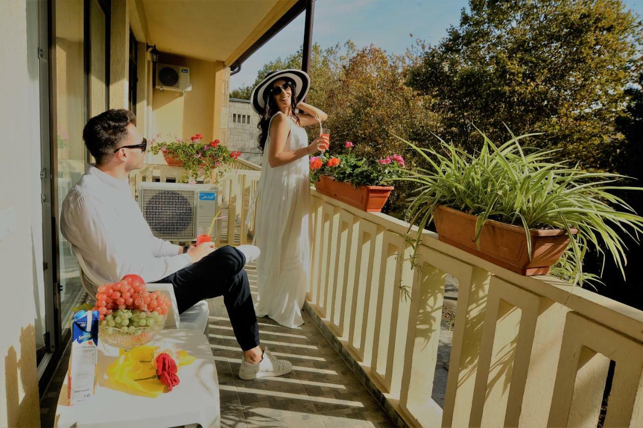 Hotel Pinguin Eforie Nord Εξωτερικό φωτογραφία