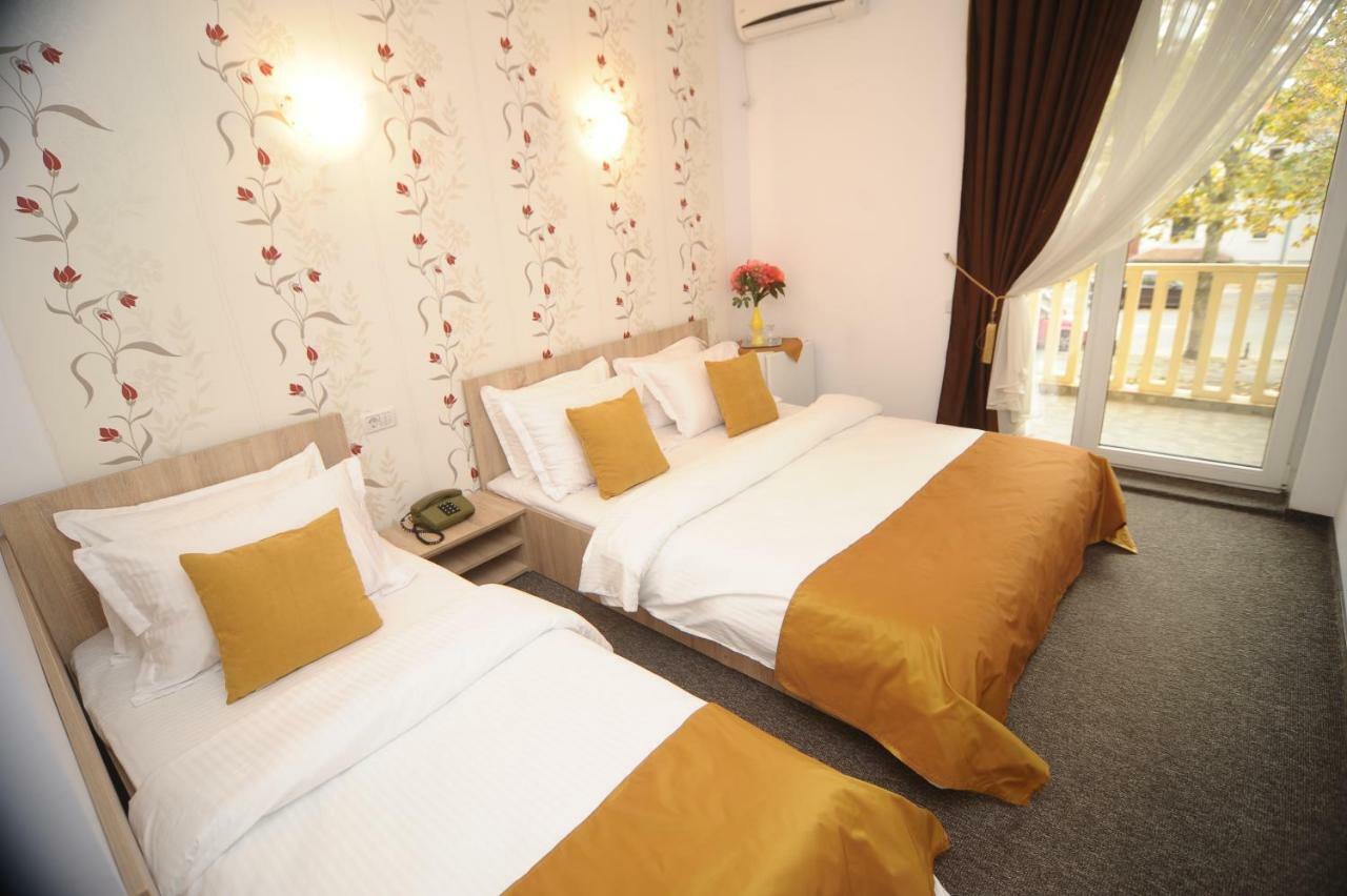 Hotel Pinguin Eforie Nord Εξωτερικό φωτογραφία